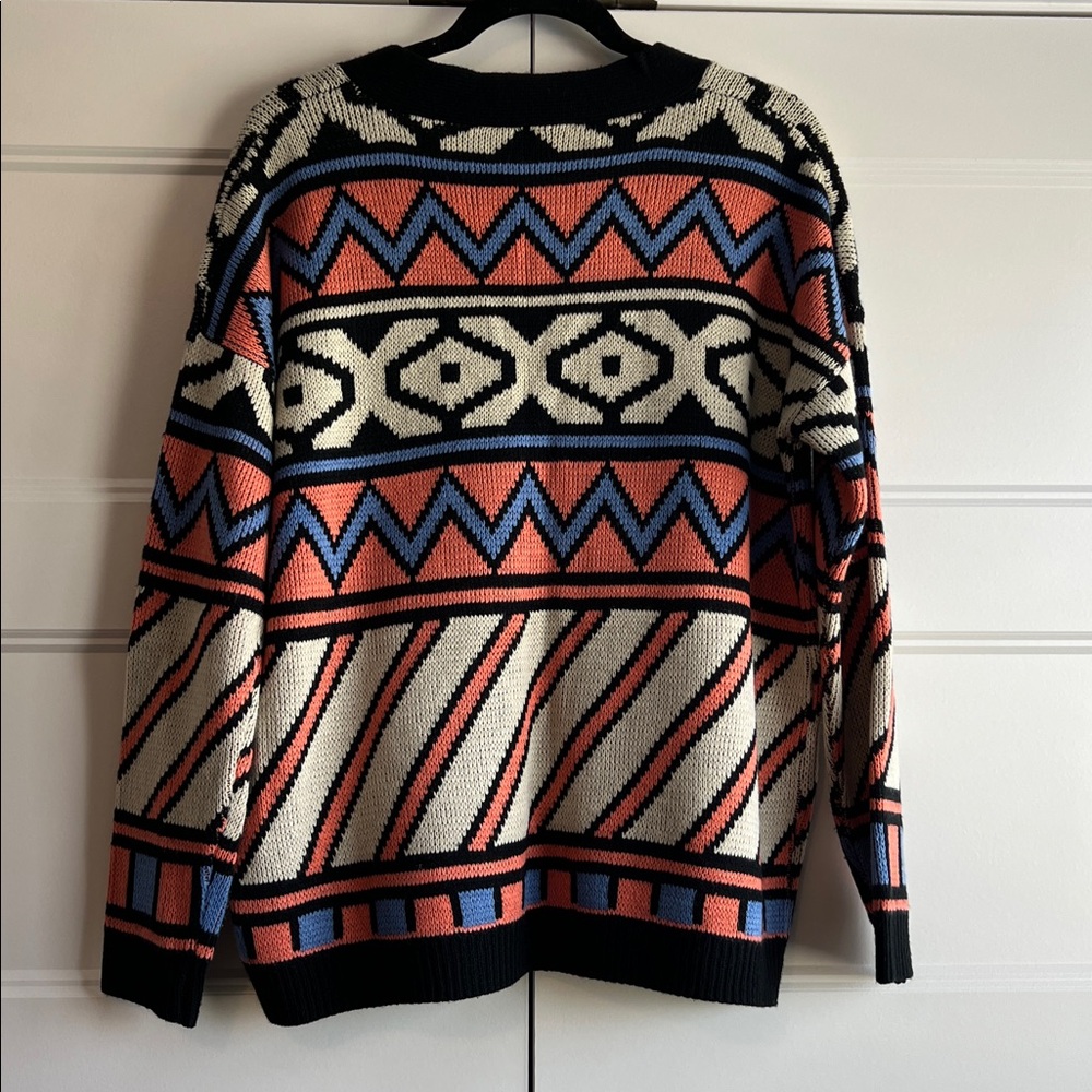 Geometric Button Cardigan - Picture 2 of 8